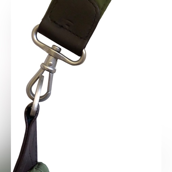 LUG - Canter Shoulder Bag - Picture 4 of 9